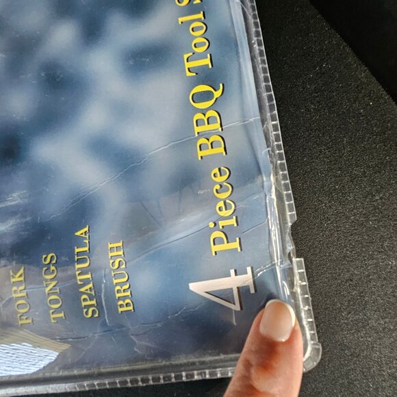 Nebraska Husker Stainless Steel 4 Piece Barbecue Tool Set New - Picture 9 of 10